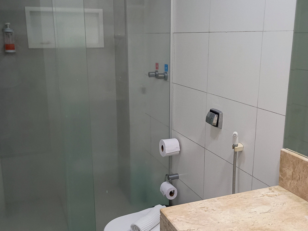 Golden Ville Hotel主图