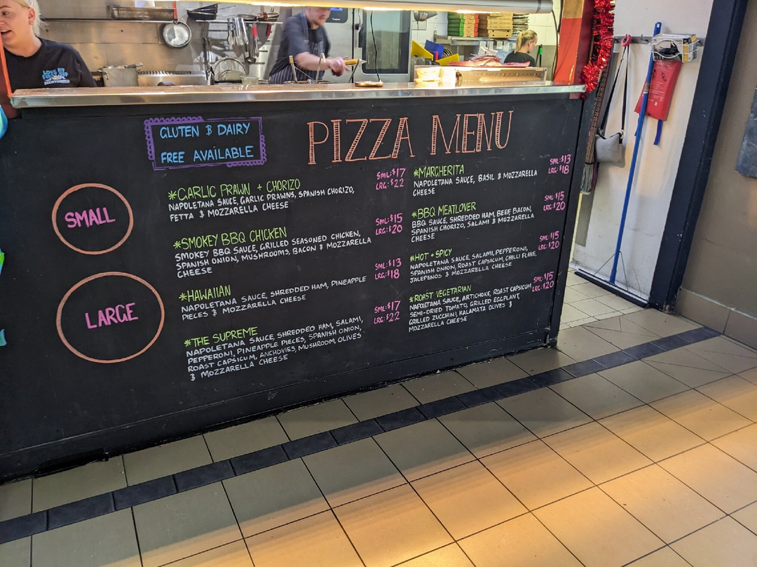 The Roundabout Inn主图