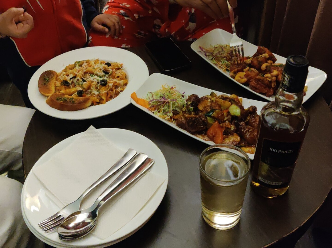 The Lily Hotel主图