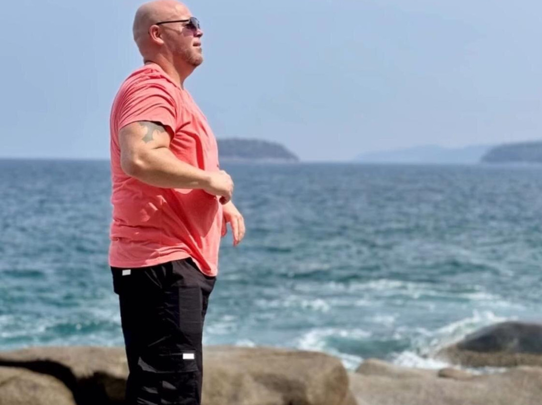 Rock Beach Swing-卡伦必去景点