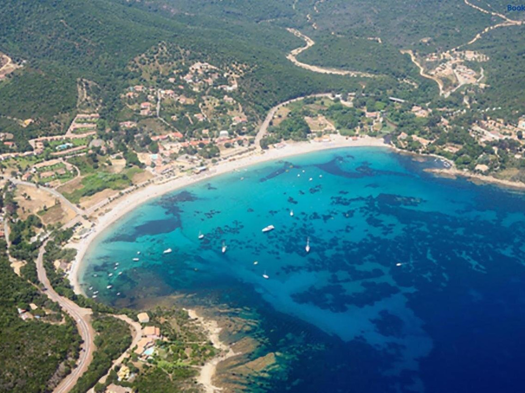 Les Lodges de la Plage Favone