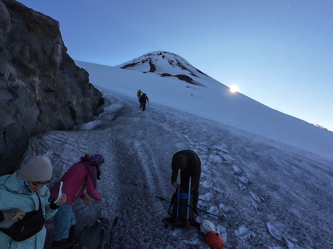 Ascensión A La Cumbre Del Volcán Osorno-巴拉斯港必去景点