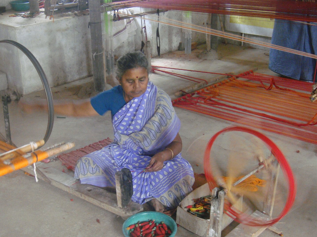 Sri Mahalakshmi Handloom Weaving Centre景点图片