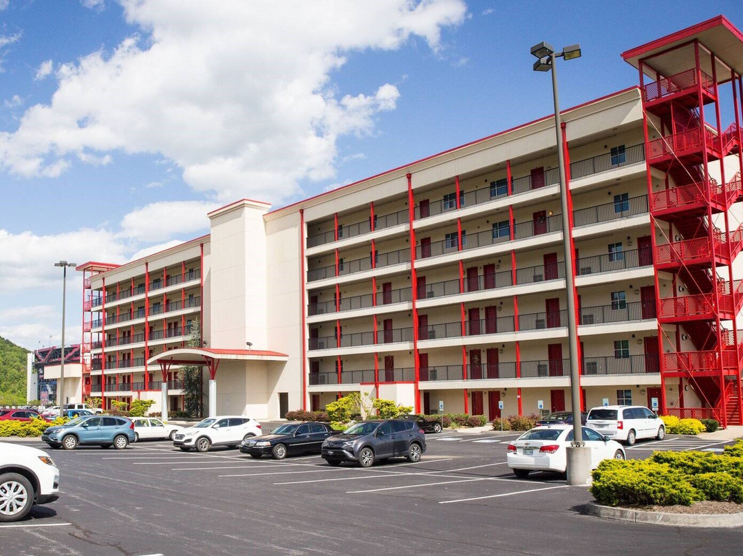 Raceday Center Condominiums