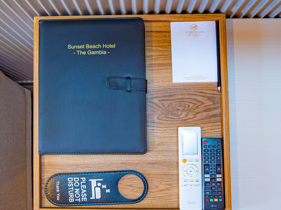Sunset Beach Hotel主图