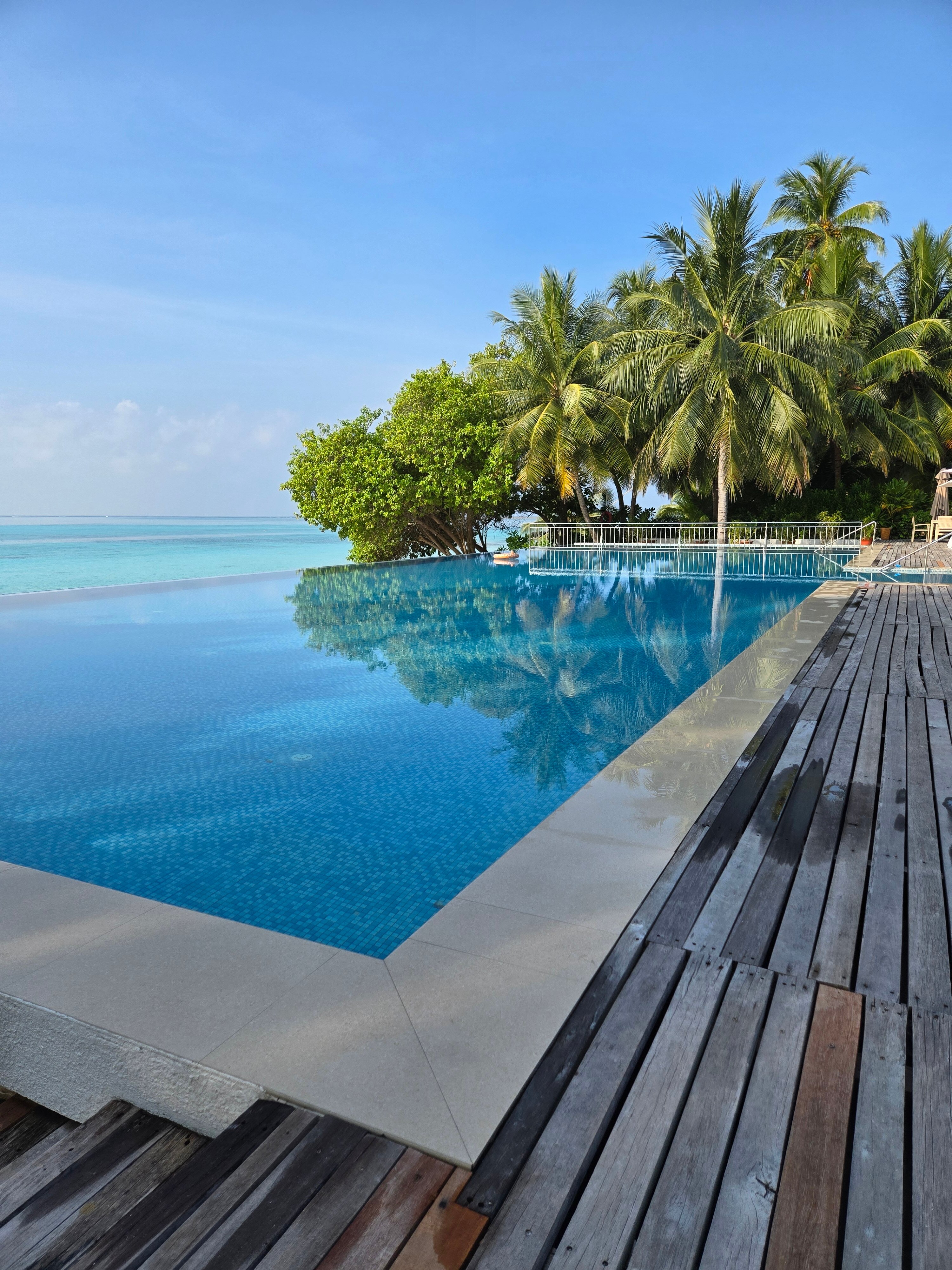 Fiyavalhu Maldives-泳池