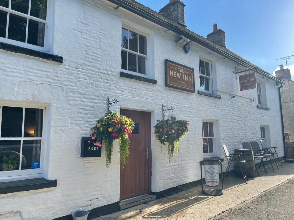 New Inn, Flash