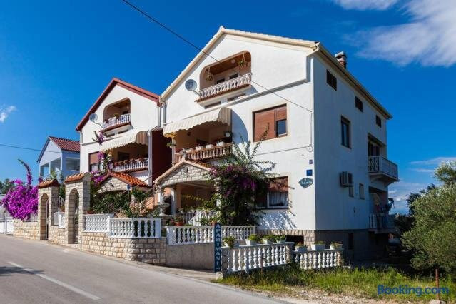 Apartments "Villa Bosotina" - Royal Sea View