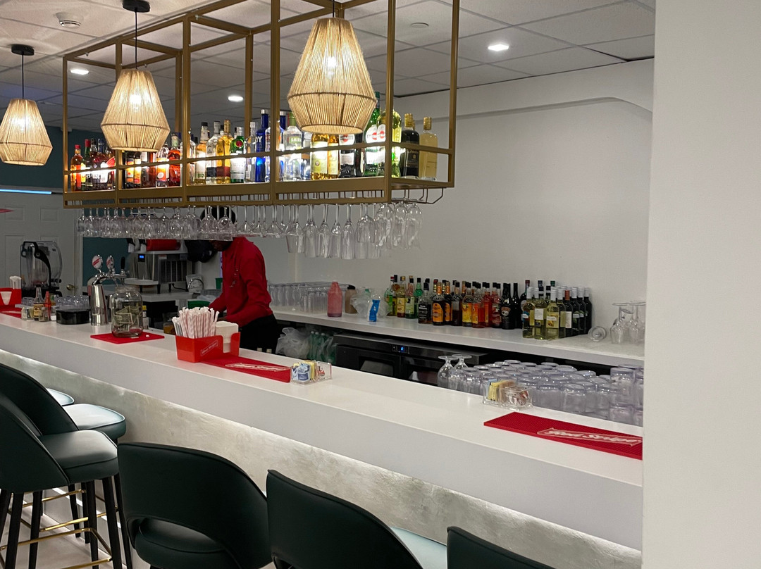 Club Mobay Departure Lounge-蒙特戈贝必去景点