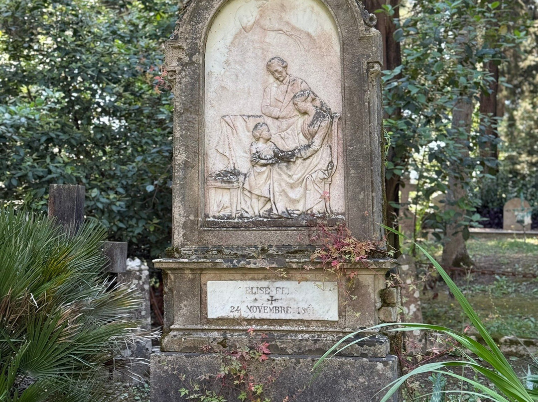 British Cemetry-科孚市必去景点