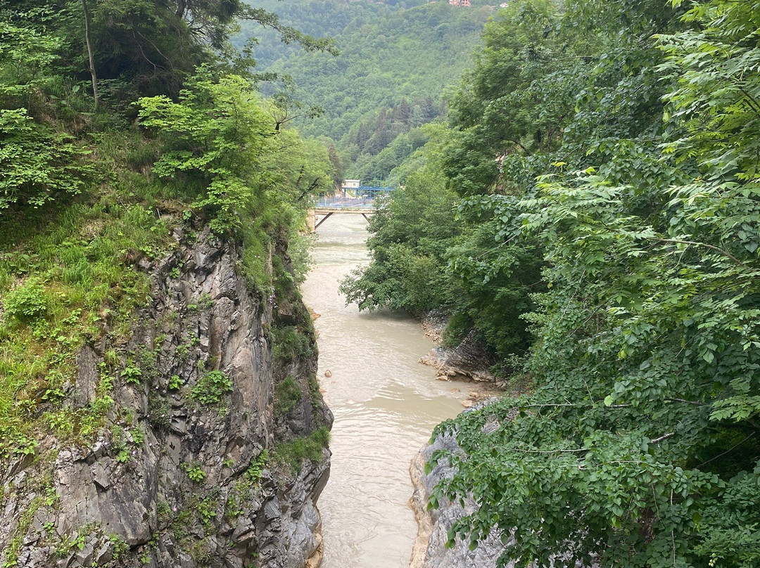 Kuzalan Falls Nature Park景点图片