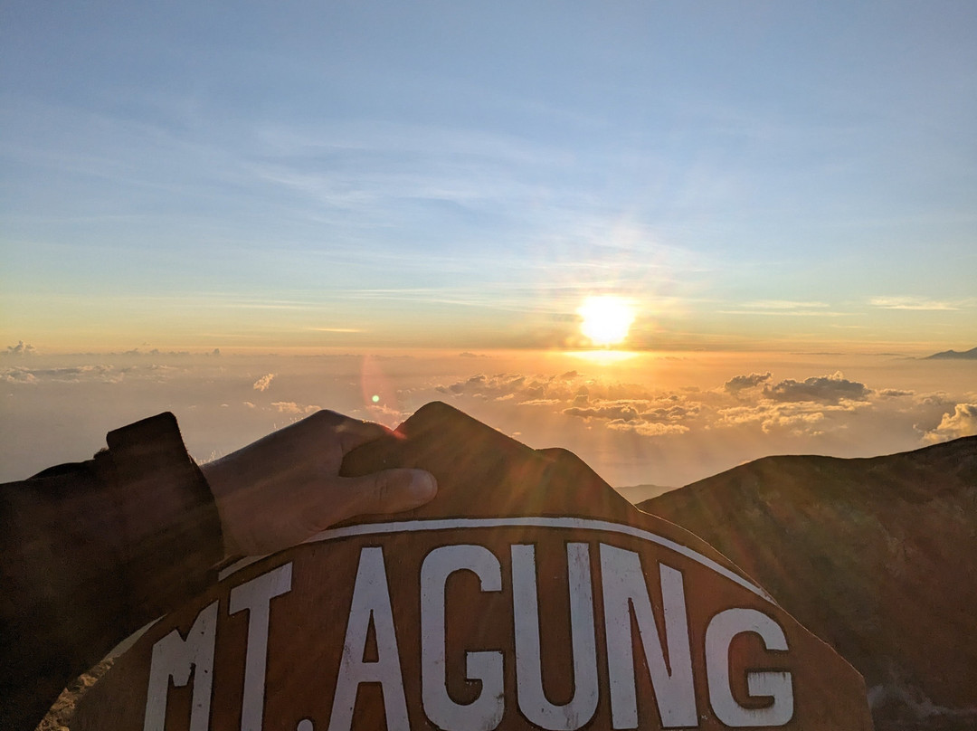 Sidemen Trekking Adventures景点图片