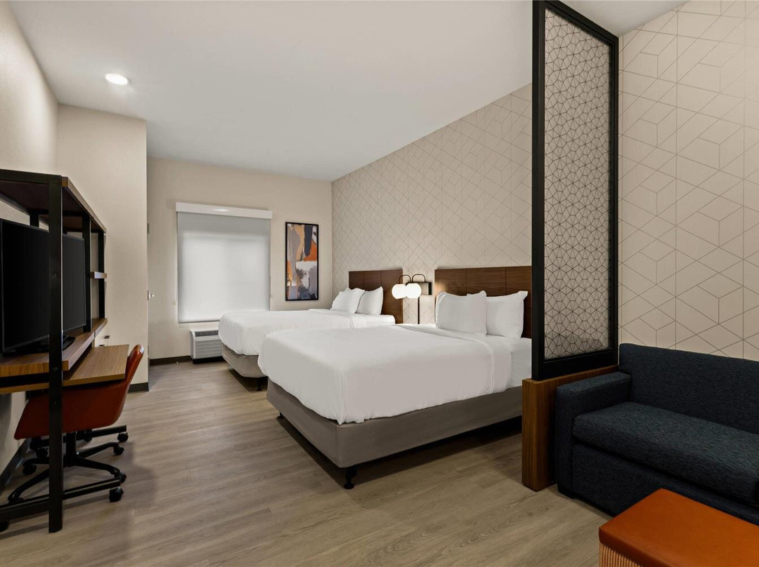 Everhome Suites Rochester Greece