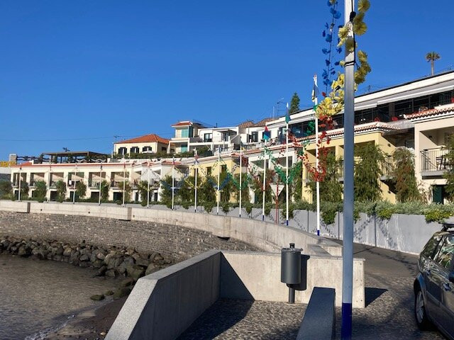 The Câmara de Lobos promenade-马德拉群岛必去景点