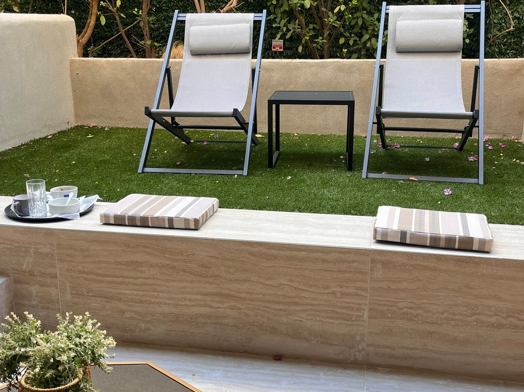 Athenian Riviera Hotel & Suites主图