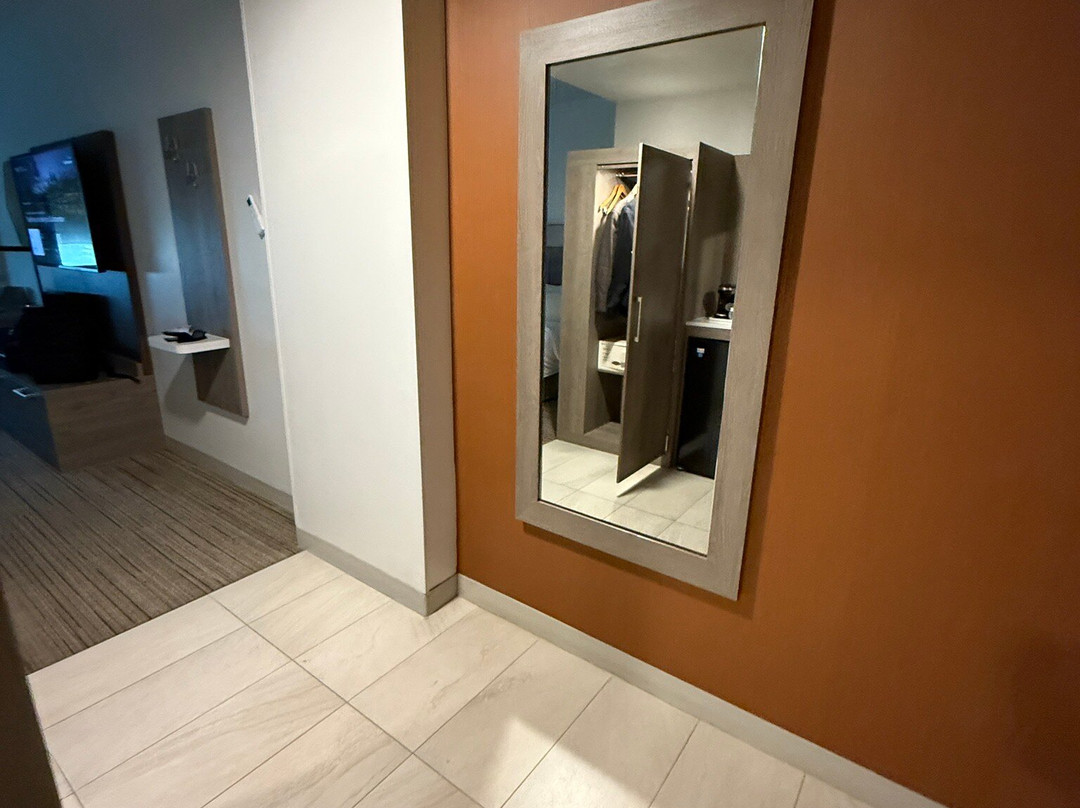 Holiday Inn Express Guadalajara Iteso by IHG主图