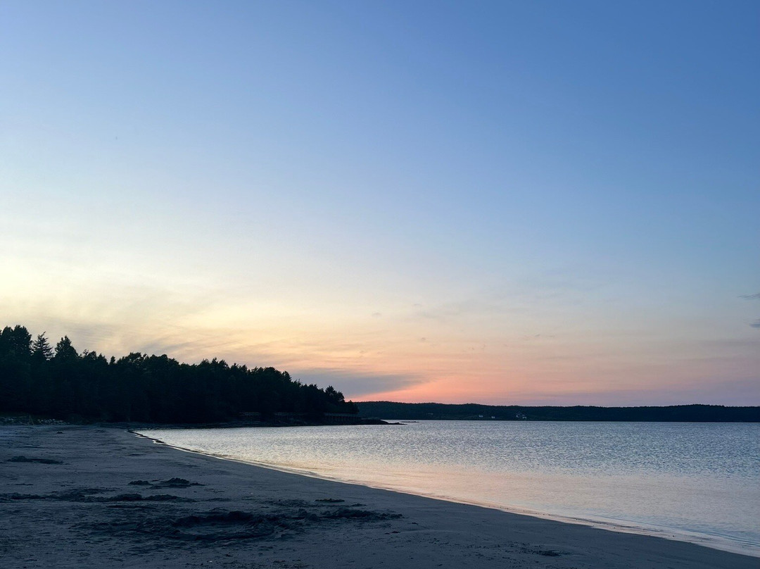 White Sails Inn & Cabins主图