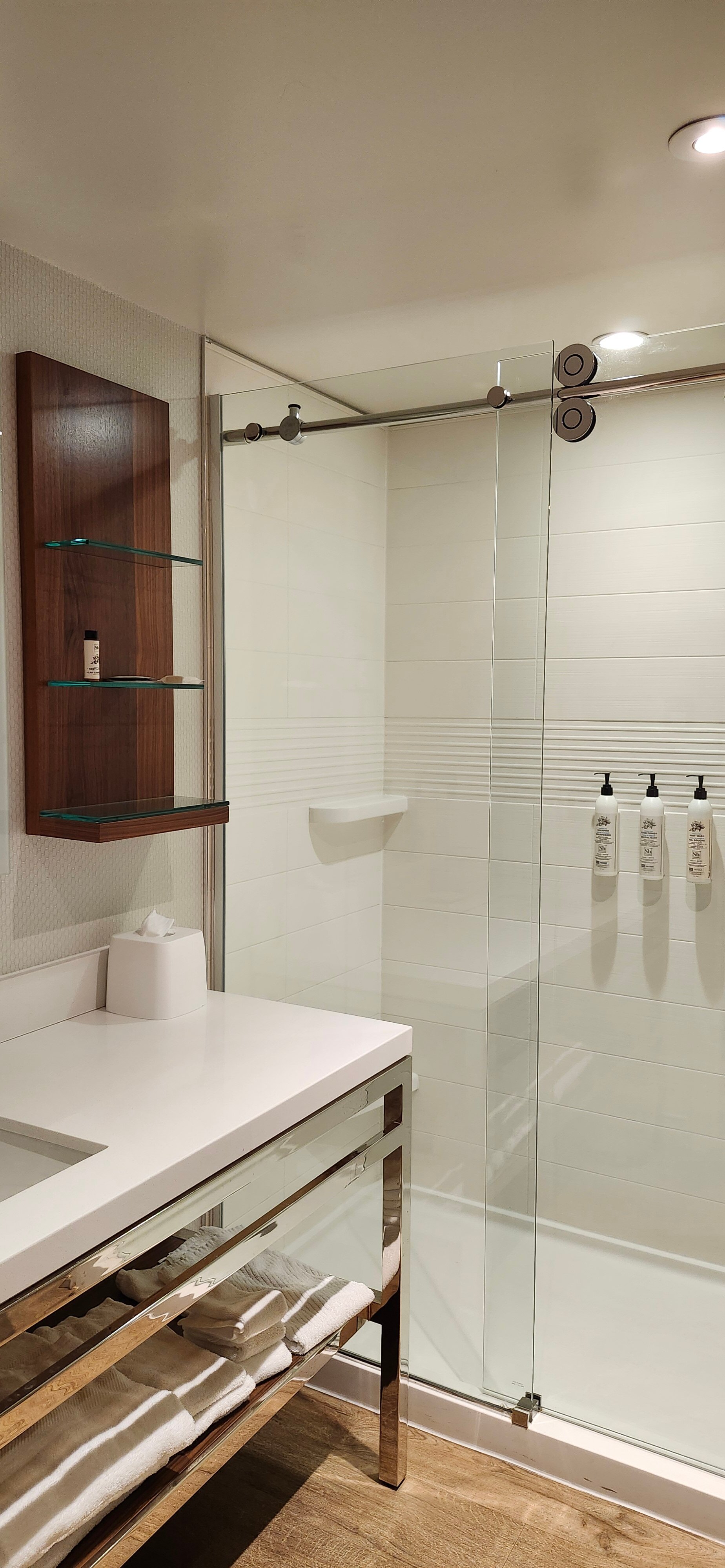 Delta Hotels by Marriott Trois Rivieres Conference Centre-浴室