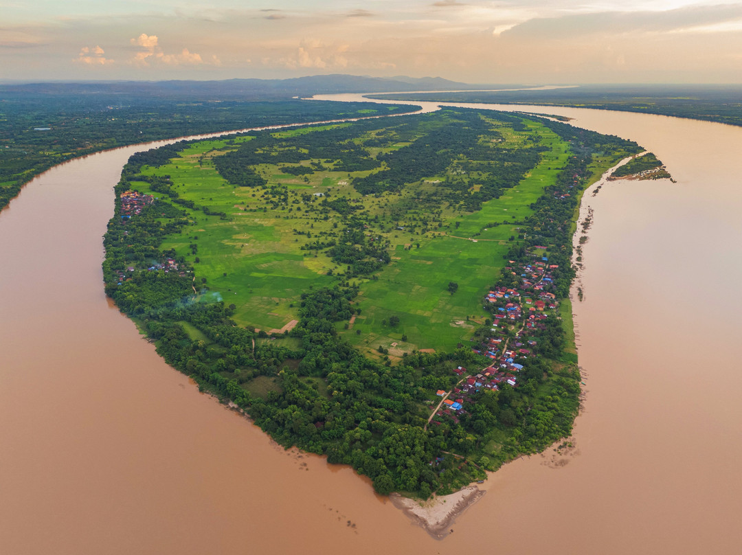 Don Daeng Island-占巴塞省必去景点