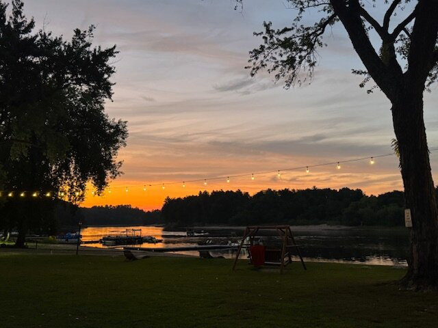 Cedar Lodge & Settlement主图