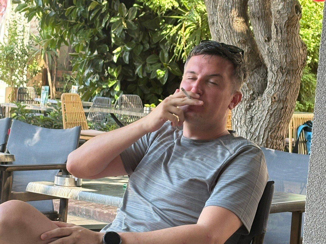 Kaliva Pub-提斯里菲必去景点