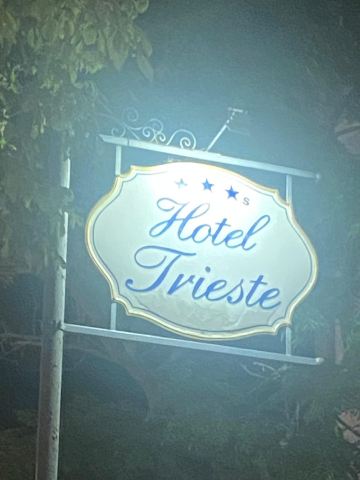 Hotel Trieste-官方