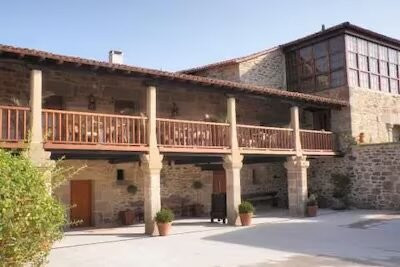 Pazo a Freiria主图