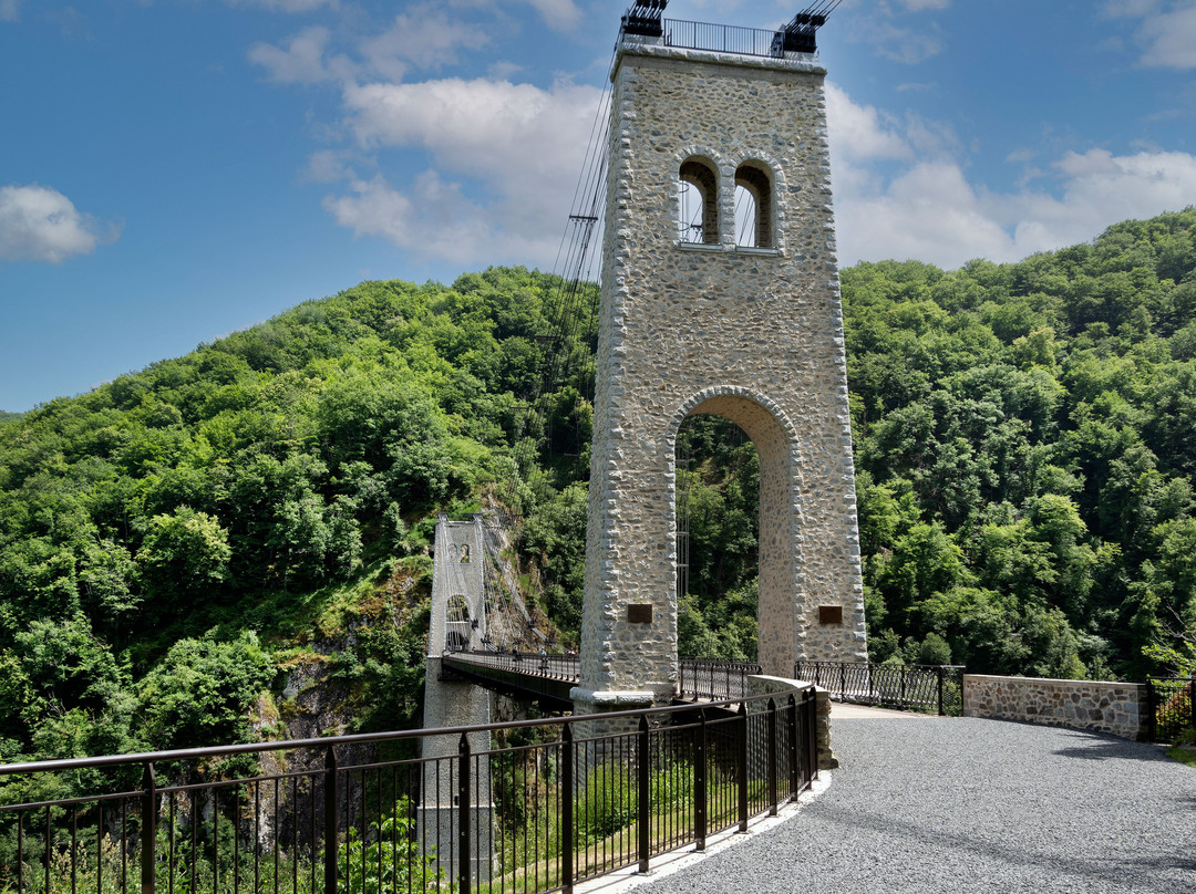 Viaduc des Rochers Noirs-Soursac必去景点