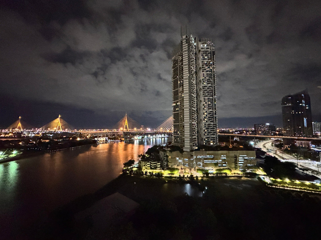 河边服务式酒店公寓主图