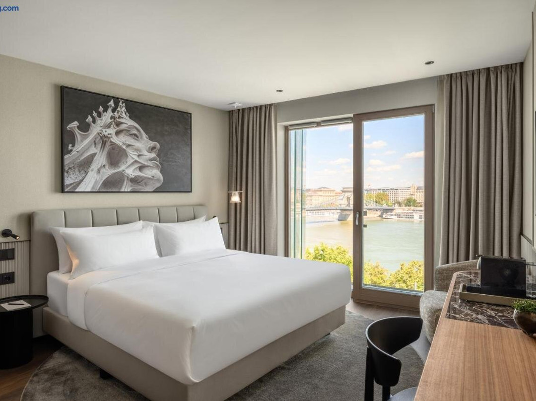 Leon Hotel & Lounge主图