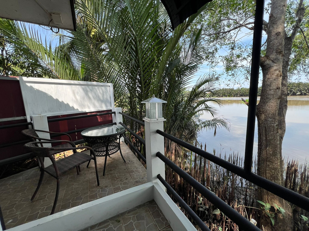 彩虹泰式古法全身按摩长寿和疗养中心主图