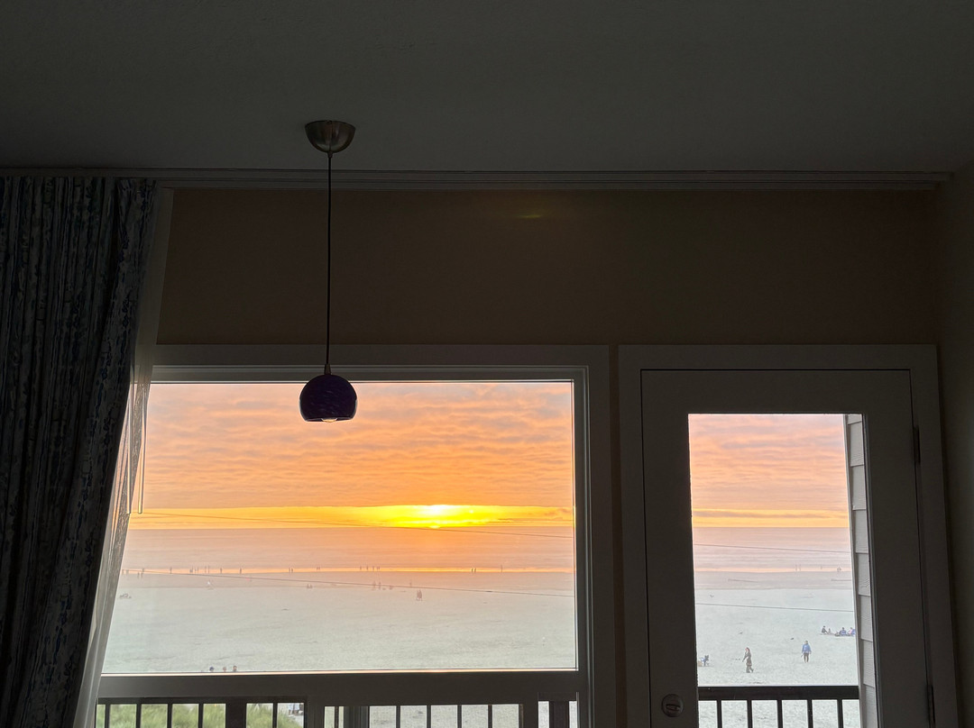 Seashore Inn on the Beach主图