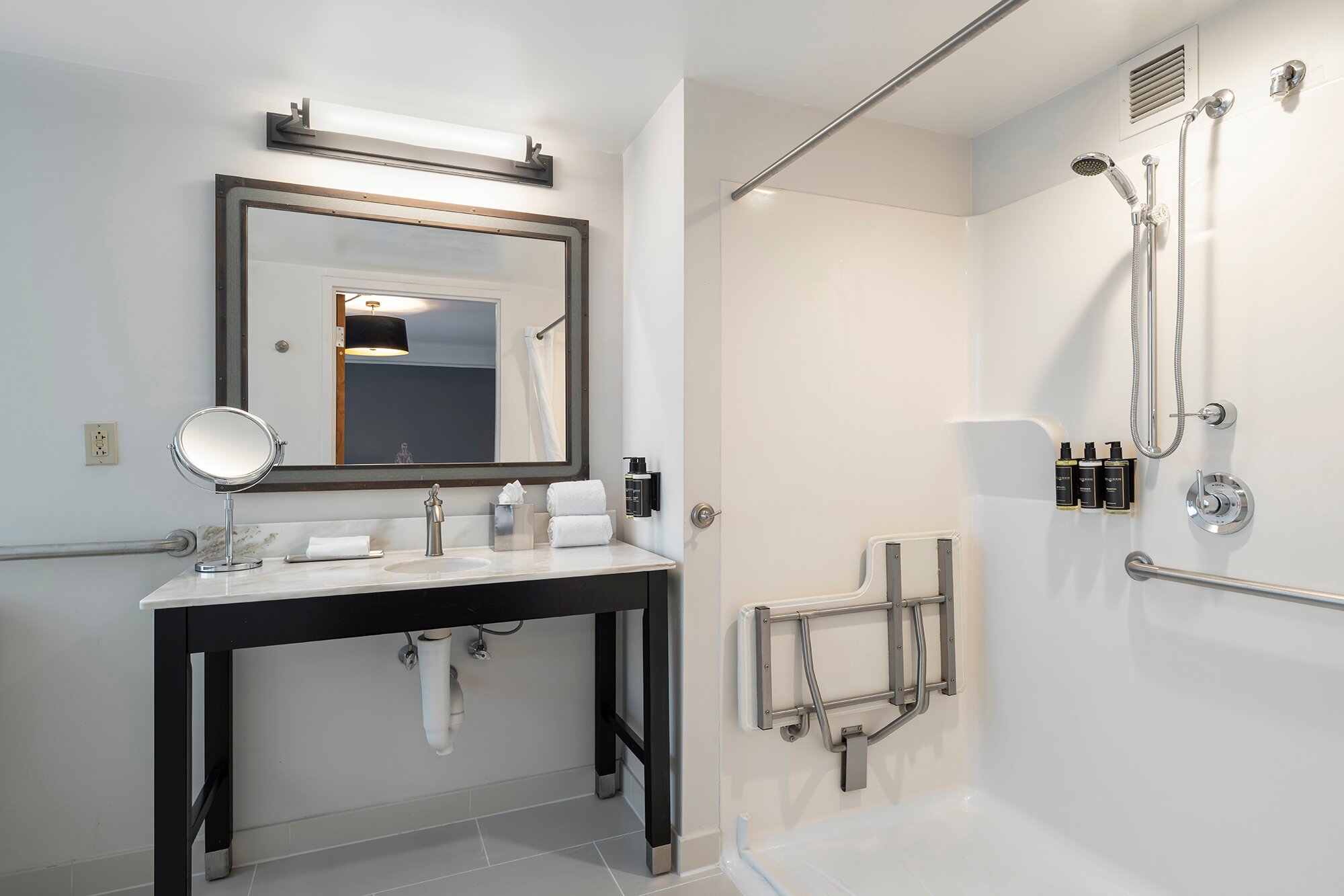 波士顿博科萨酒店-浴室