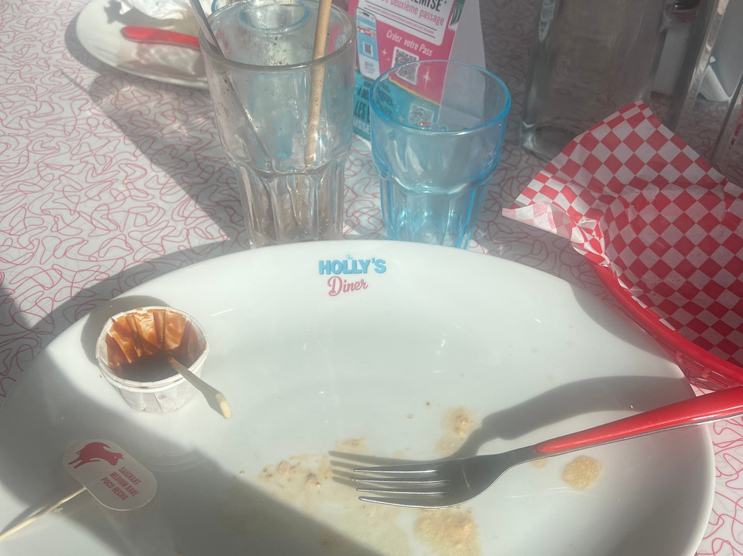 Holly's diner