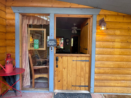 Country Sunshine Bed and Breakfast主图