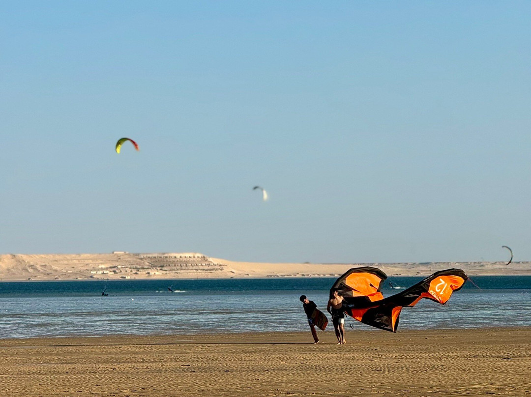 Zakiteboarding-达赫拉必去景点