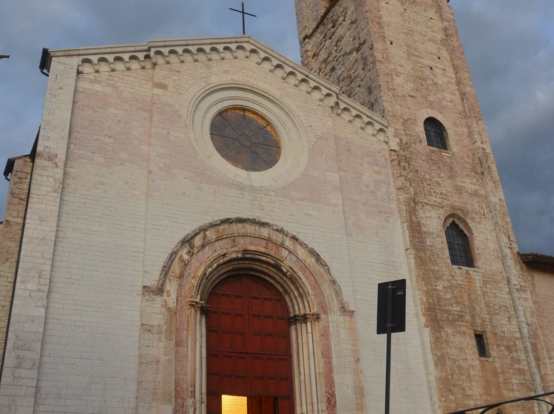 Chiesa Collegiata di San Giovanni Battista-古比奥必去景点