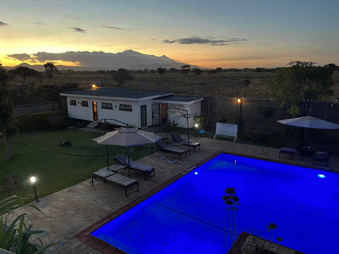 Moyoni Airport Lodge主图