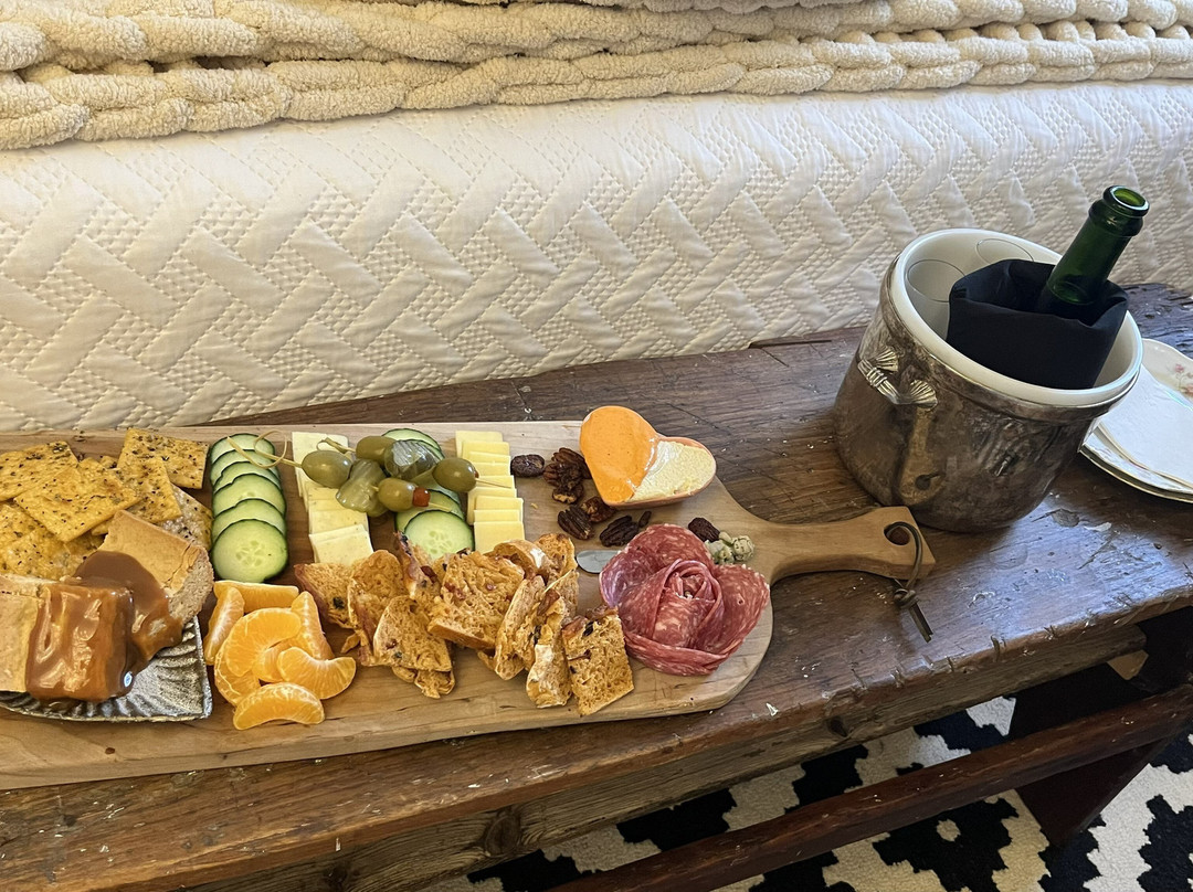 Bayfield Boutique Bed and Breakfast主图