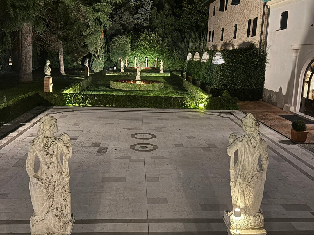 切斯基别墅主图