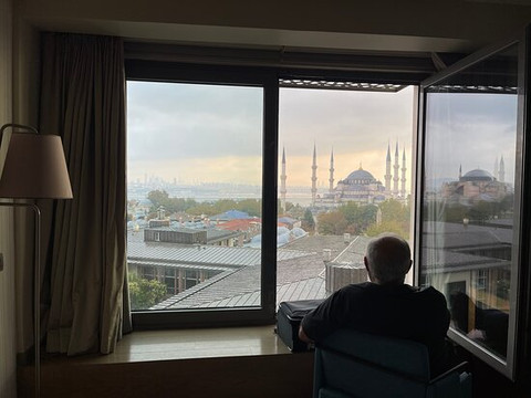 阿卡迪亚蓝色酒店主图