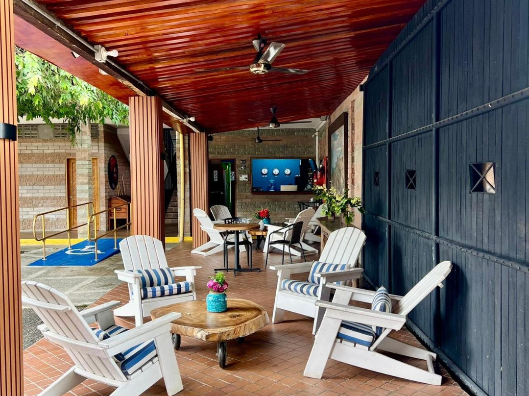 Caucasia酒店住宿-Hosteria Horizontes