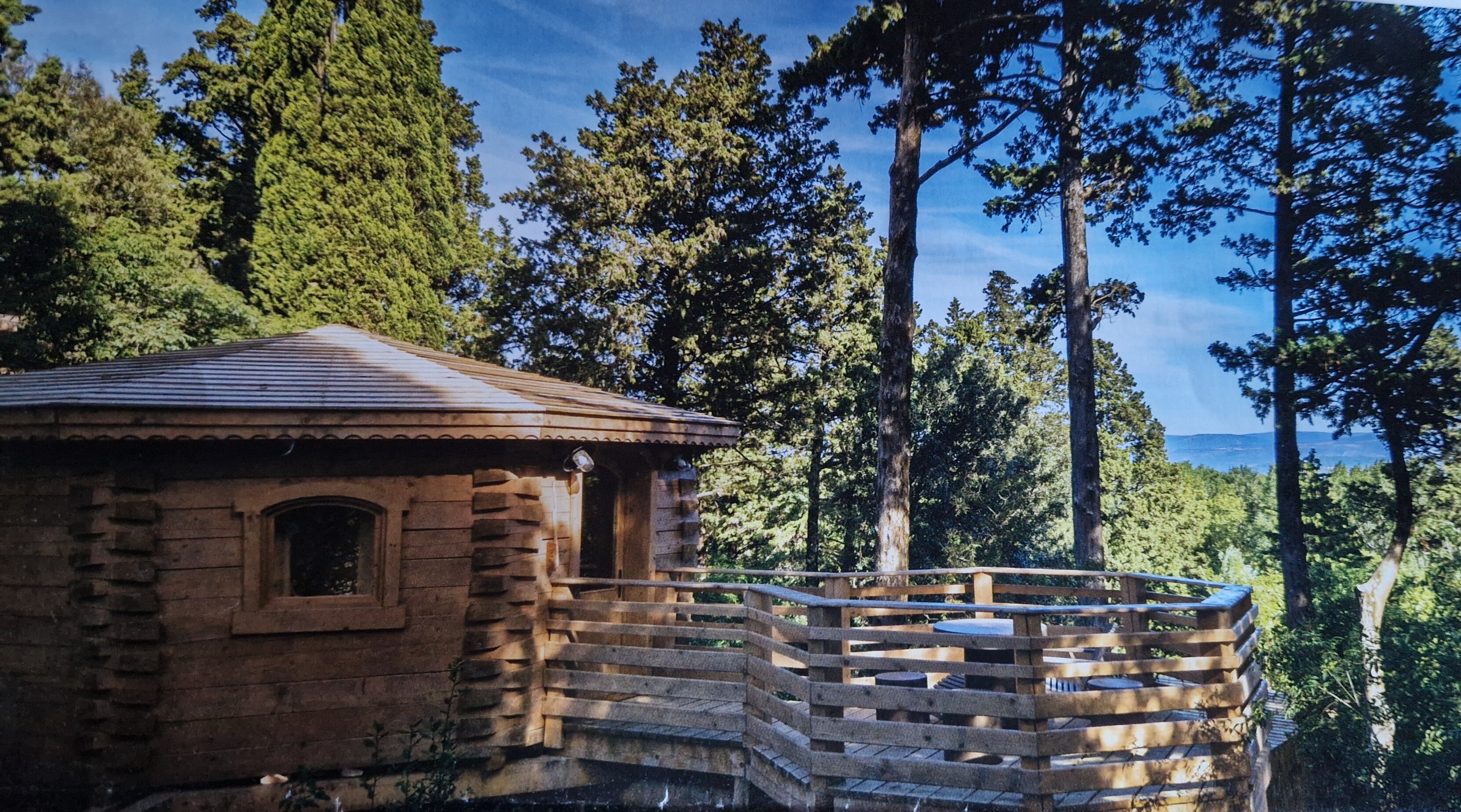 Les Cabanes Dans Les Bois  Logis Hôtel-官方
