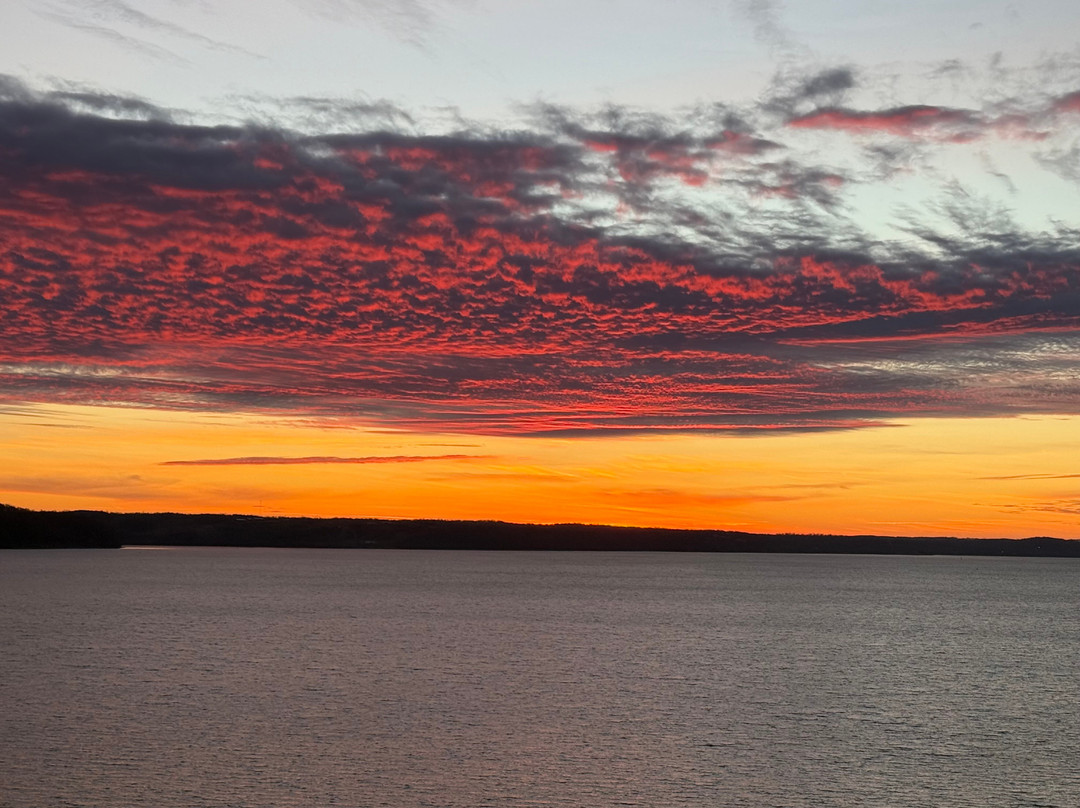 The Lodge at Paris Landing主图