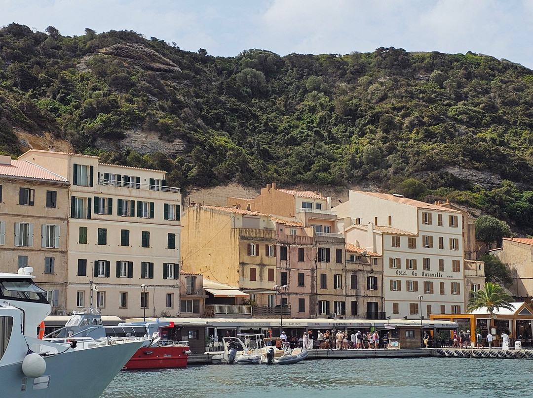 Port de Plaisance de Bonifacio-博尼法乔必去景点