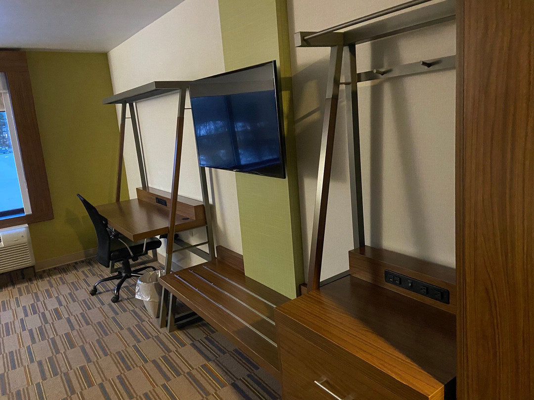 Holiday Inn Express & Suites Clarion By IHG主图