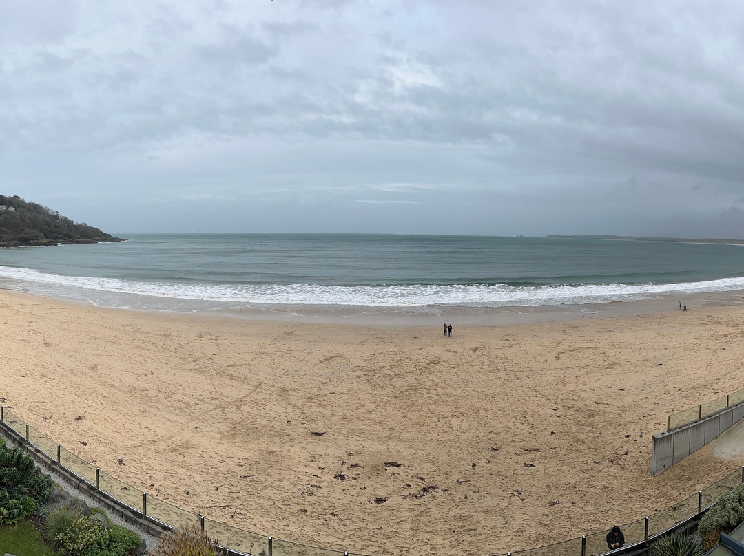 卡比斯湾温泉酒店主图