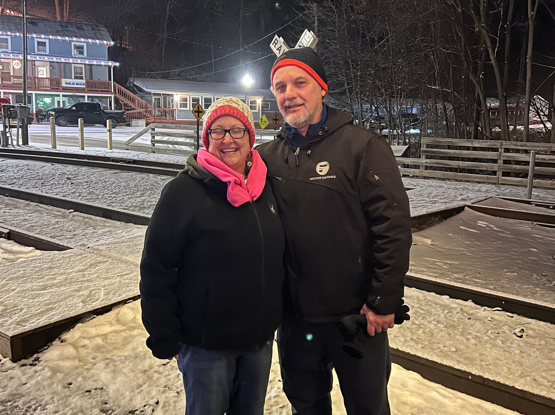 Tracks and Yaks-弗罗斯特堡必去景点