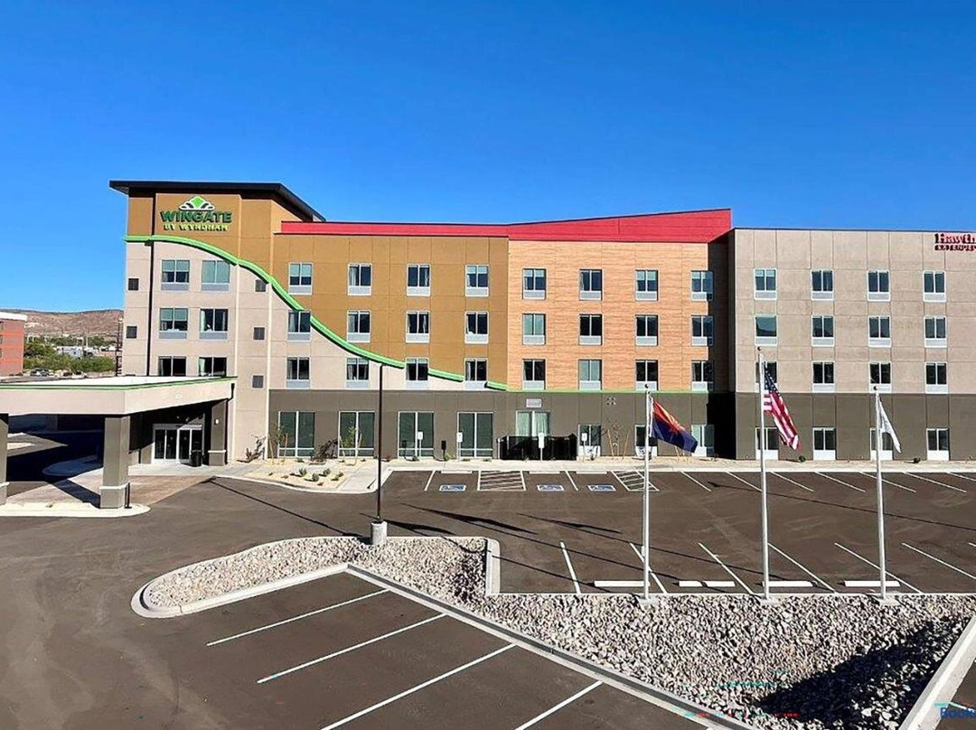 Hawthorn Extended Stay By Wyndham Kingman