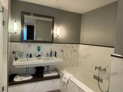 Grand Hotel Valies主图